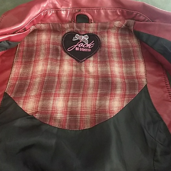 Red pleather vest - Picture 3 of 3